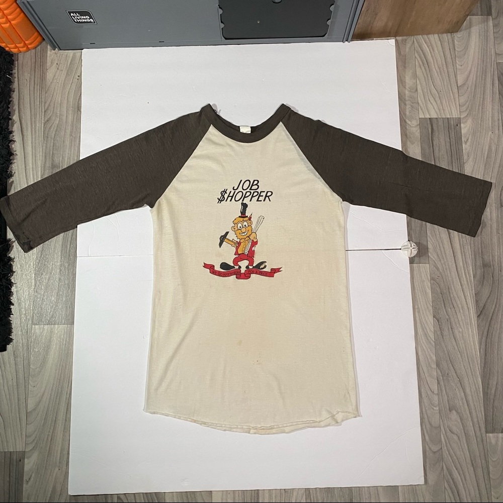 VINTAGE JOB SHOPPER TEE🤑